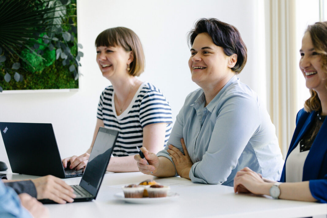 CALPANA Mitarbeiter im Gespräch